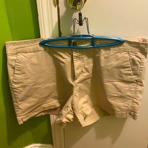 Old Navy everyday khaki shorts